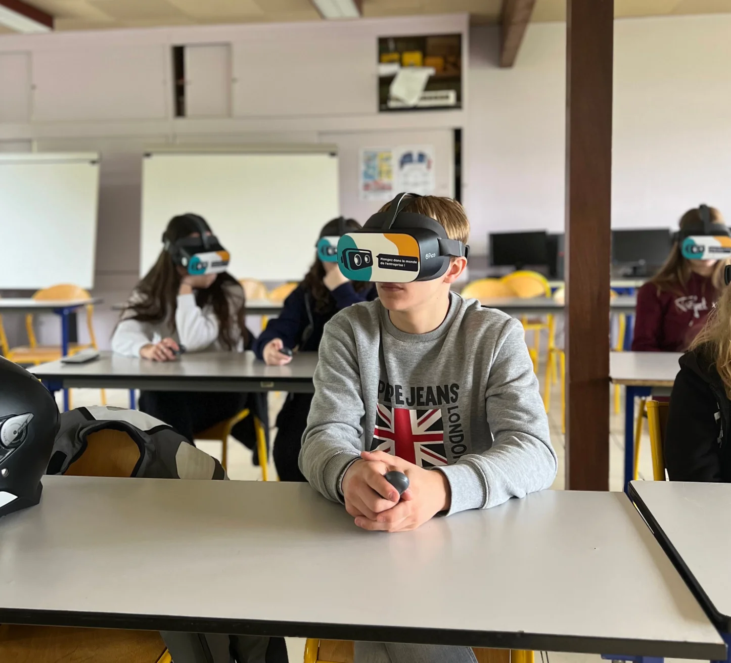 Atelier VR en groupe avec Article 1
