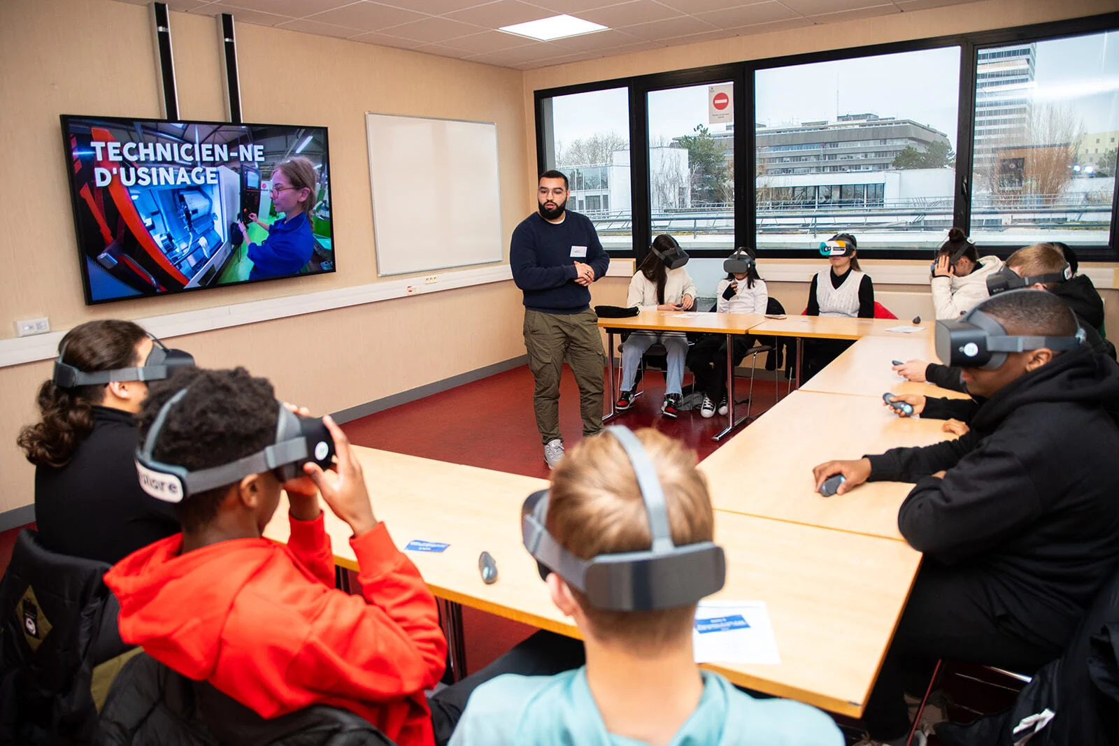 Plonger les élèves du Grand Est au cœur des métiers grâce à la réalité virtuelle.