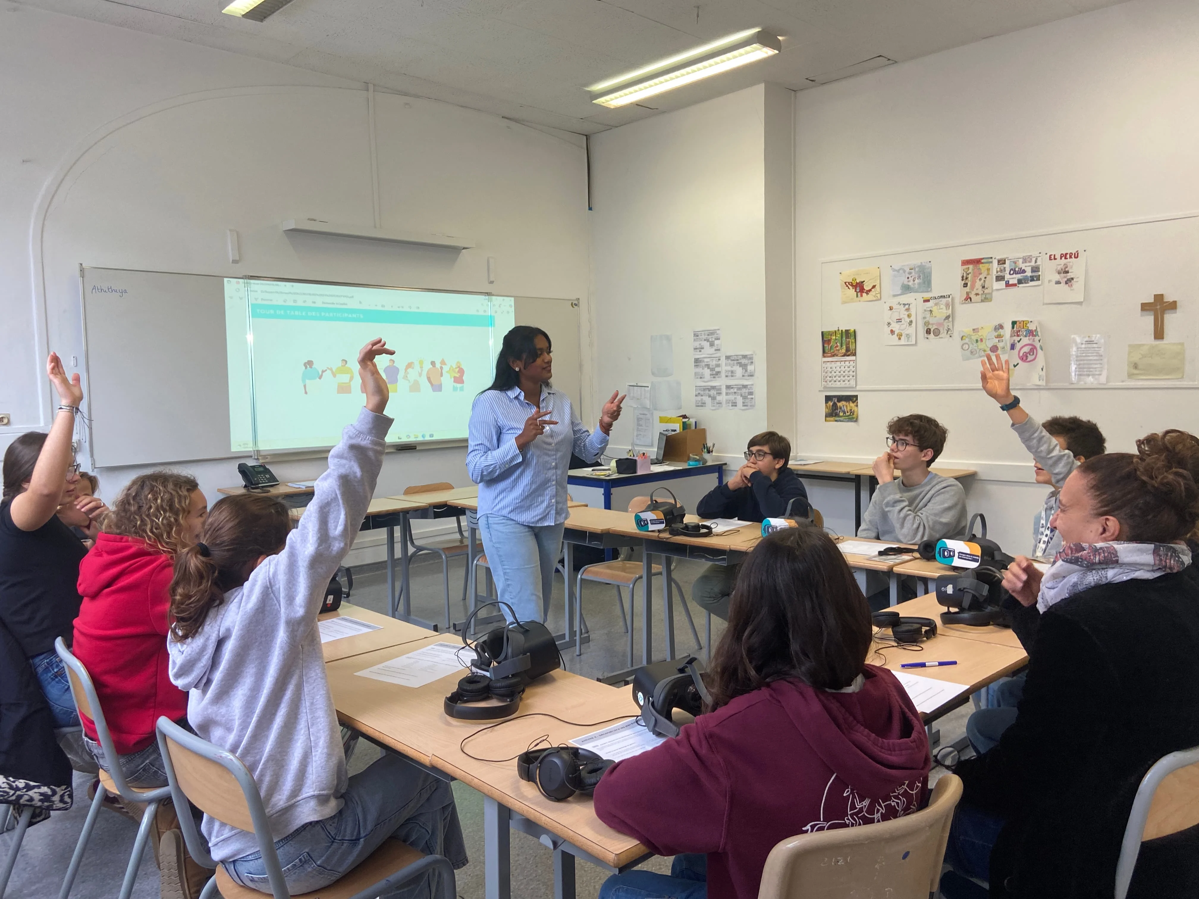 Atelier VR avec des collégiens en Nouvelle-Aquitaine